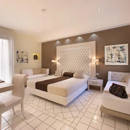 Affittacamere Palazzo Montefusco 4*