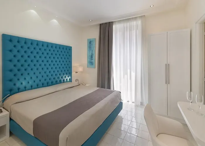 Palazzo Montefusco 4*