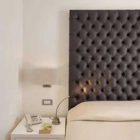 بيت ضيافة Palazzo Montefusco سورينتو