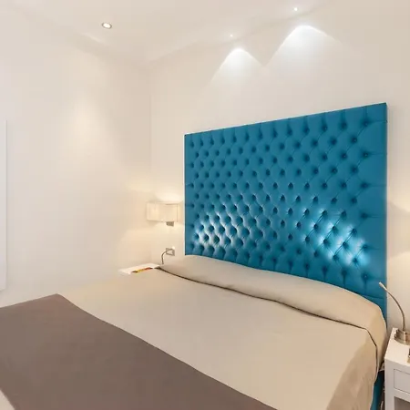 Guest house Palazzo Montefusco 4*