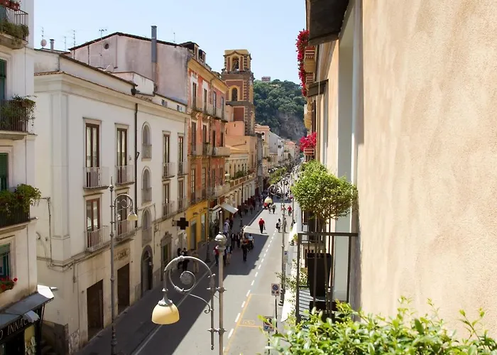 Guest house Palazzo Montefusco 4*