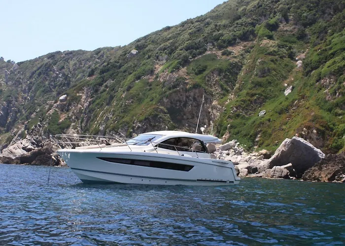 Palazzo Montefusco 4*