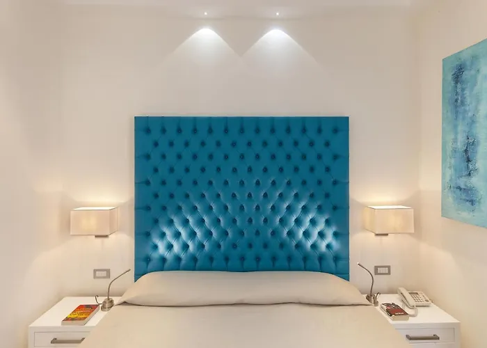 Palazzo Montefusco 4*