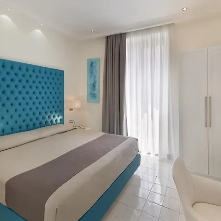 Palazzo Montefusco 4*